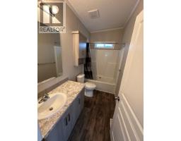 928 Waterloo Crescent, Castlegar, BC V1N4M3 Photo 14
