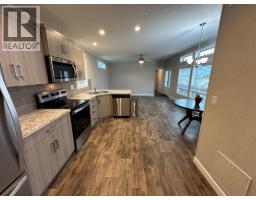 928 Waterloo Crescent, Castlegar, BC V1N4M3 Photo 23