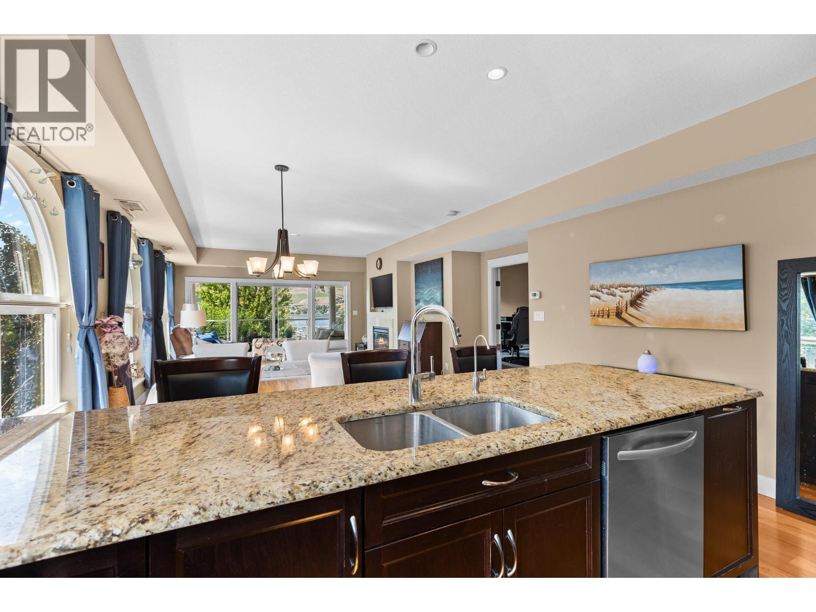 #101 7922 Okanagan Landing Road - 12