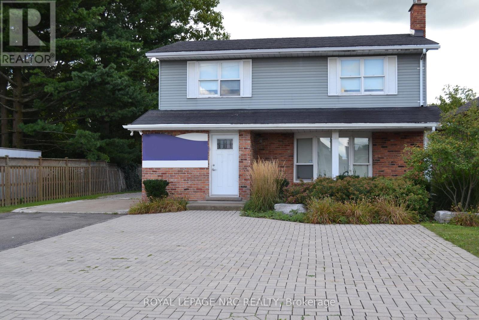 156 HWY 20 W Highway, Pelham (Fonthill), Ontario, L0S1E4, Pelham (Fonthill), Ontario — photo 1 of 5