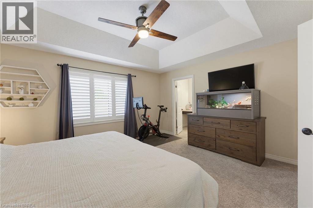 63A CLENCH Avenue - 19