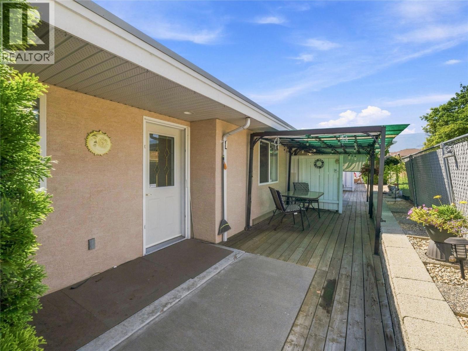 14 51 8 Avenue Southwest, Salmon Arm