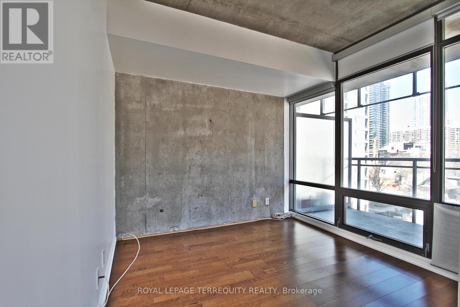 #708 22 WELLESLEY STREET E - 10