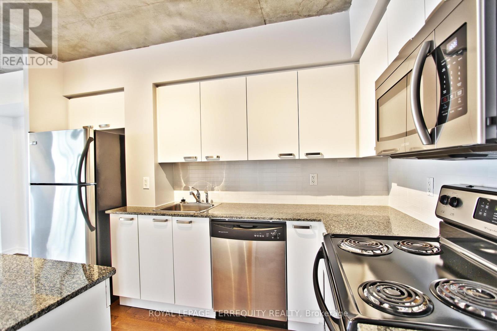 #708 22 WELLESLEY STREET E - 13