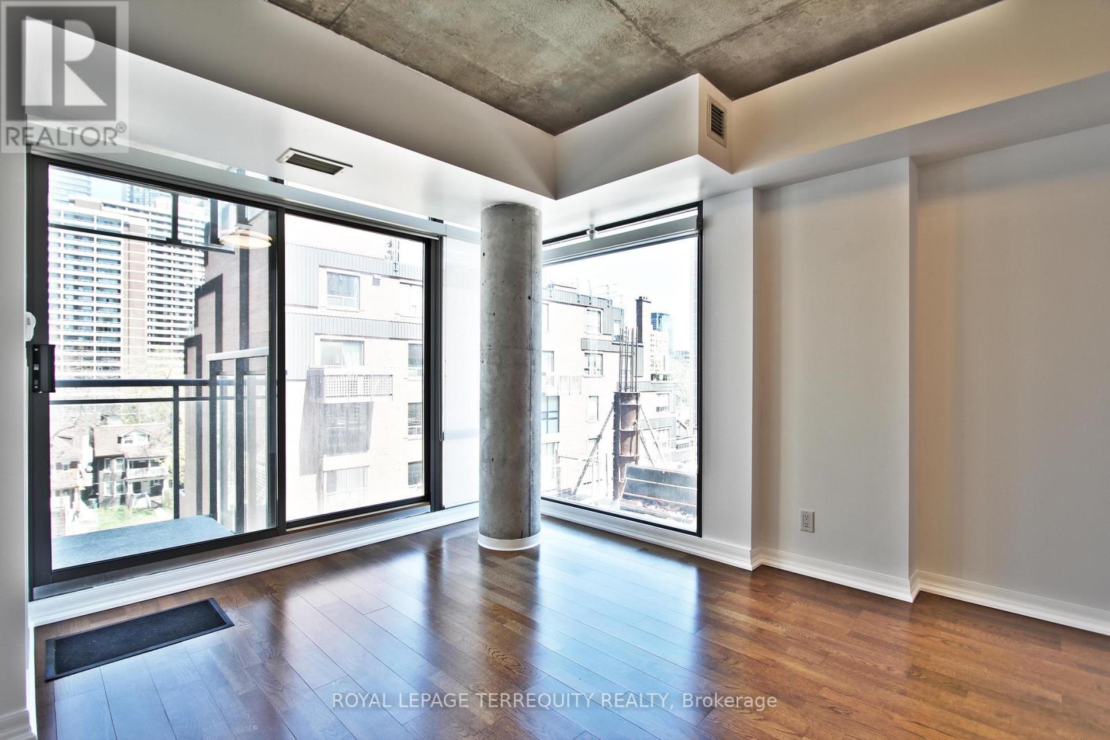 #708 22 WELLESLEY STREET E - 3