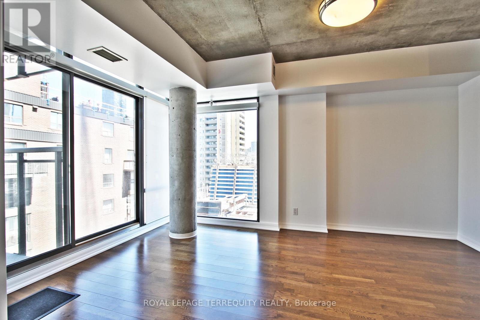#708 22 WELLESLEY STREET E - 5