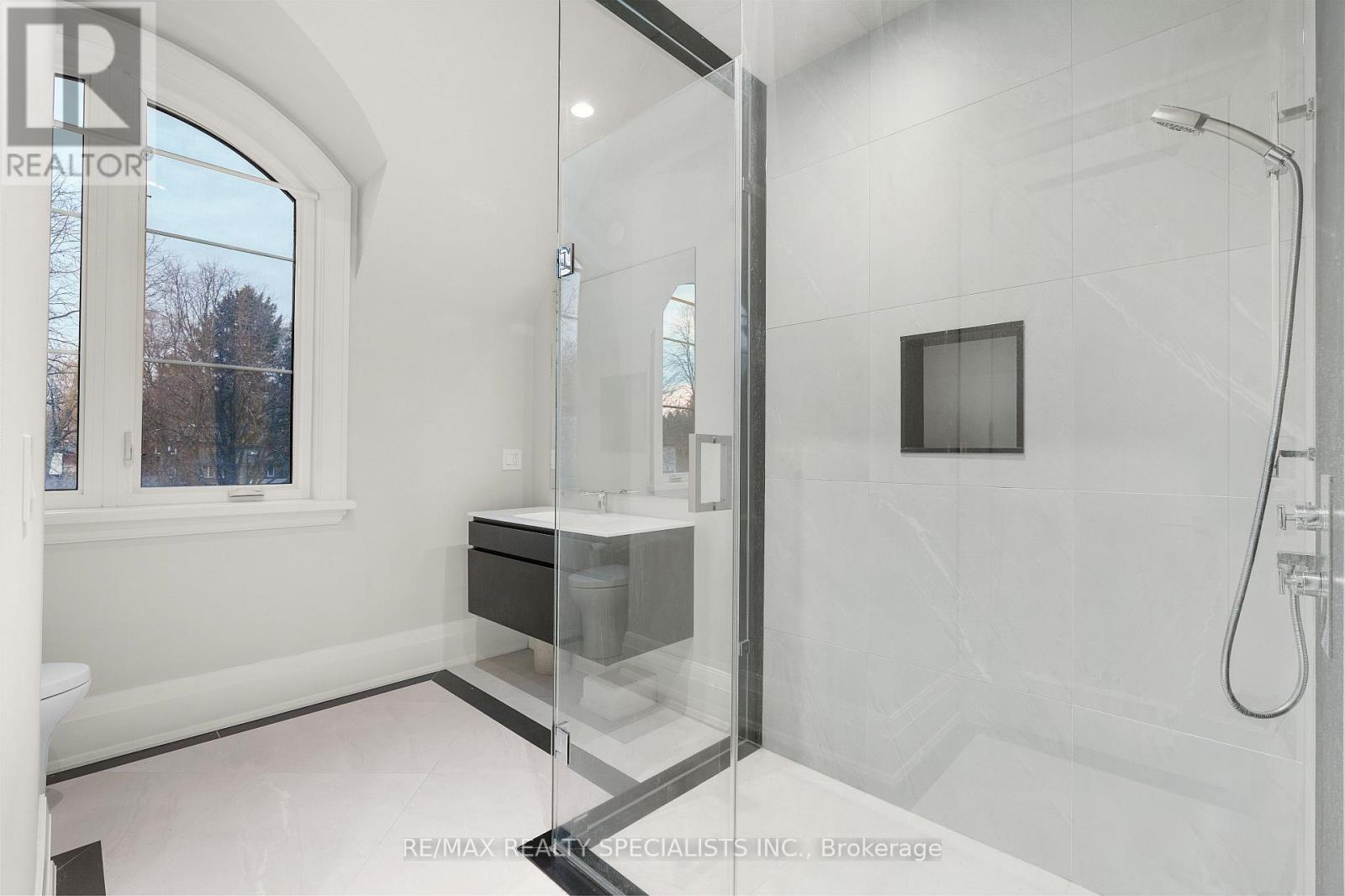 95 LORD SEATON ROAD - Image 32