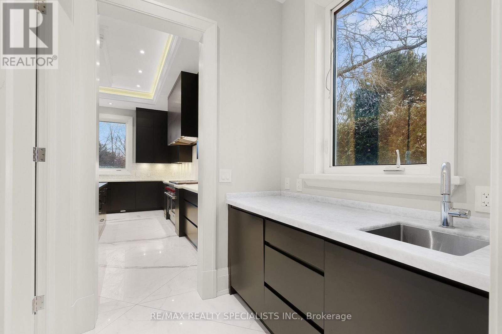 95 LORD SEATON ROAD - 9