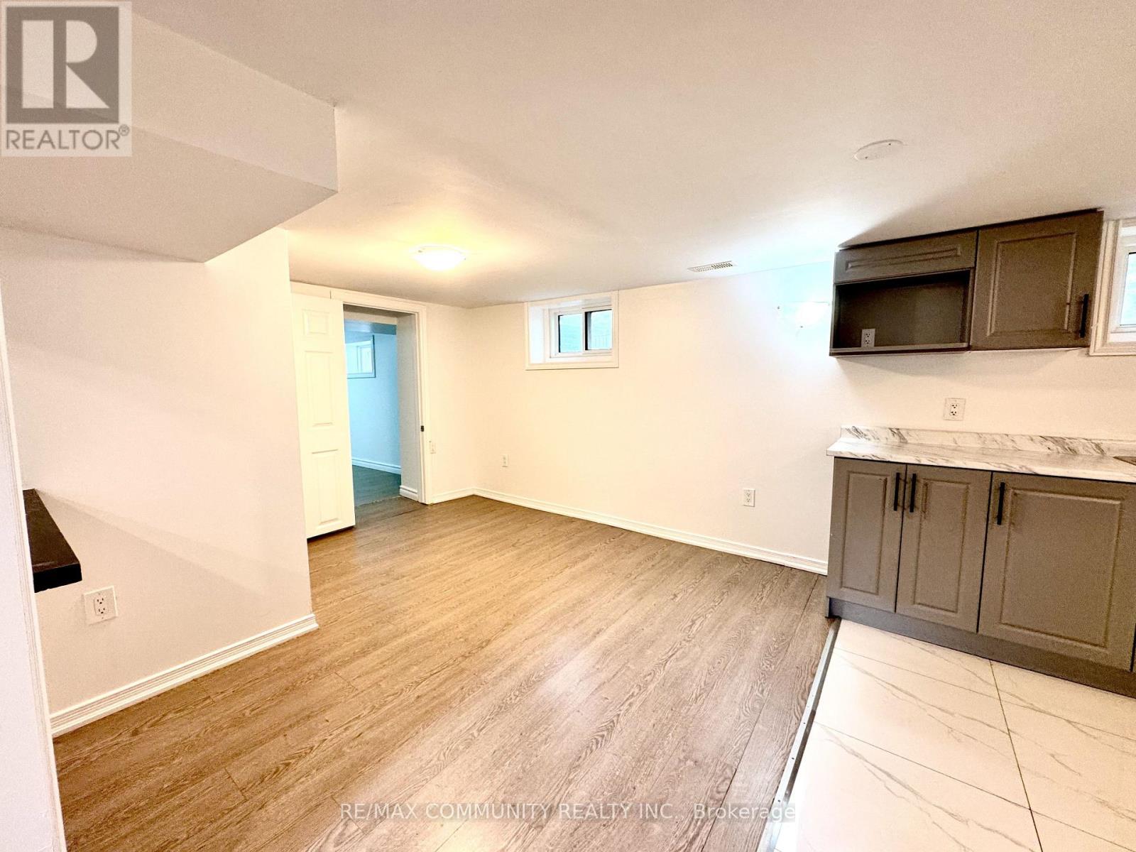 #Basement 426 Perry Street, Whitby (Downtown Whitby), Ontario, L1N4C3, Whitby (Downtown Whitby), Ontario — photo 4 of 5