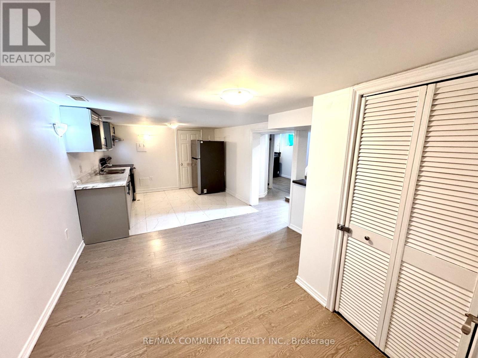 #Basement 426 Perry Street, Whitby (Downtown Whitby), Ontario, L1N4C3, Whitby (Downtown Whitby), Ontario — photo 5 of 5