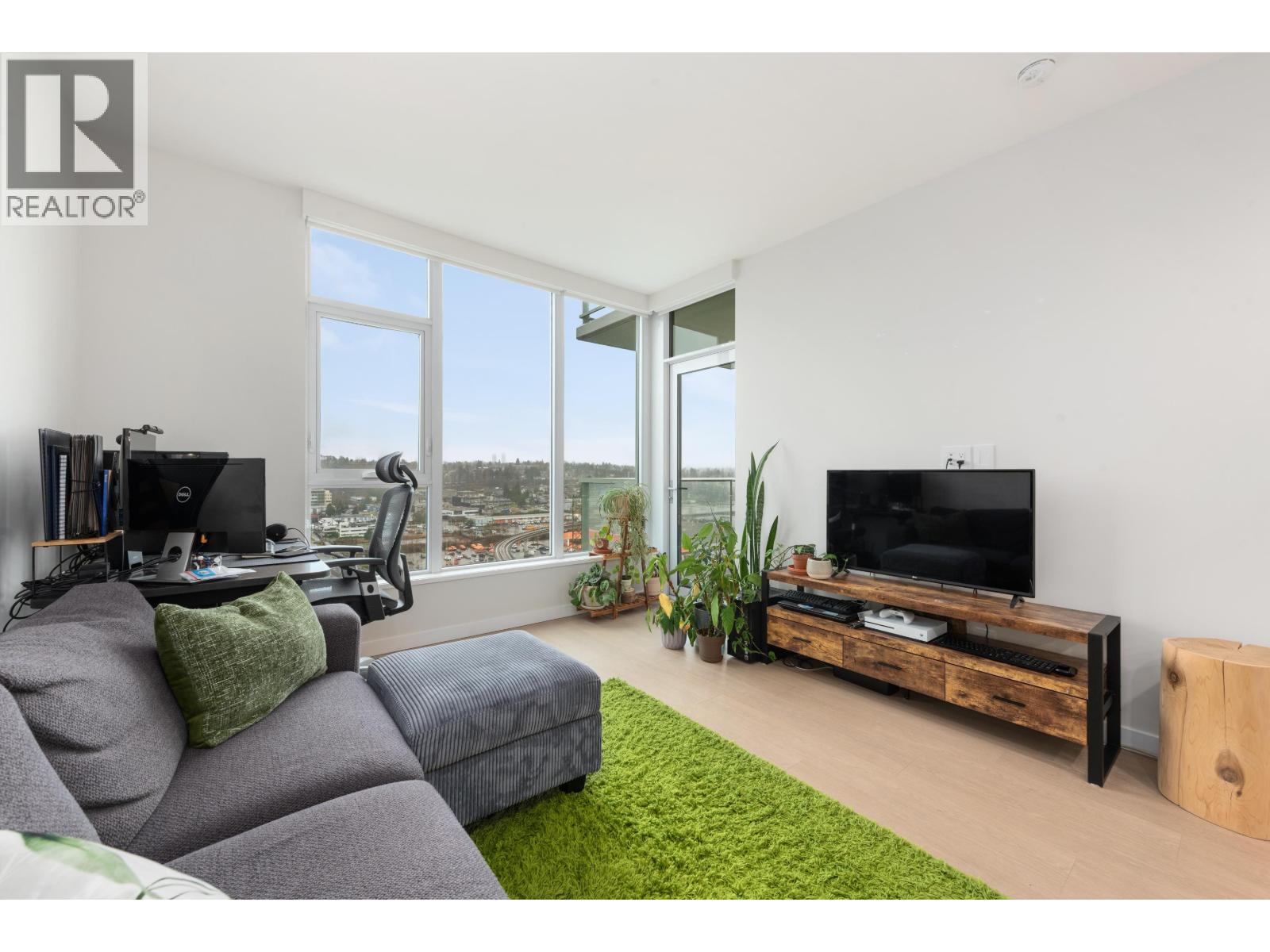 1301 2186 GILMORE AVENUE, Burnaby