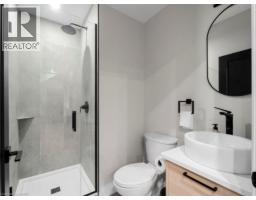 55 Centre Street, Grand Bend, ON N0M1T0 Photo 41