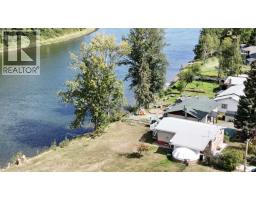 2733 Riverview Drive, Vanderhoof, BC V0J3A2 Photo 12