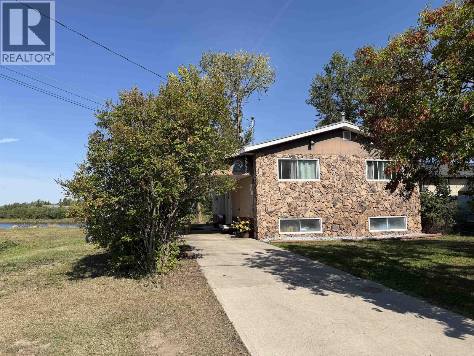 2733 RIVERVIEW DRIVE - 1
