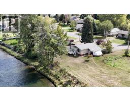2733 Riverview Drive, Vanderhoof, BC V0J3A2 Photo 11