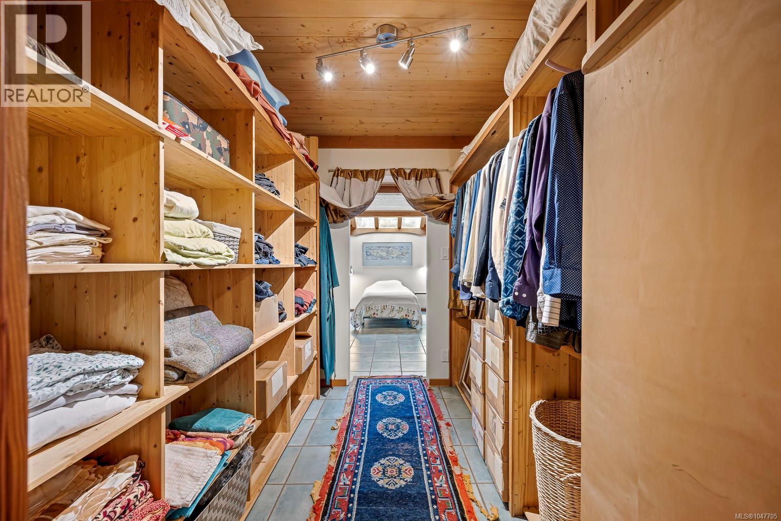 437 Chamadaska Way - 24