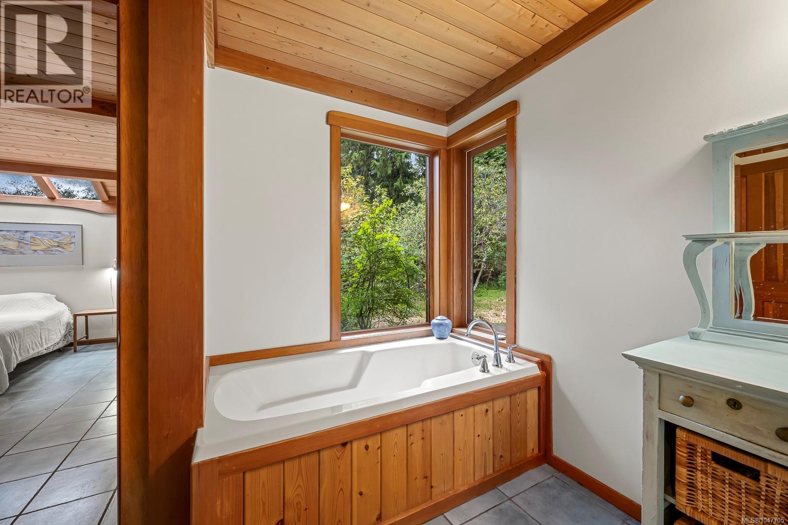 437 Chamadaska Way - 26