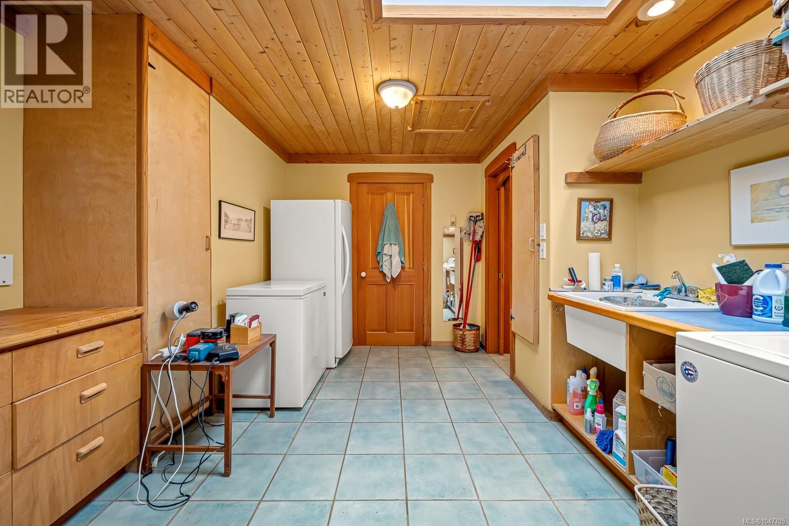 437 Chamadaska Way - Image 29