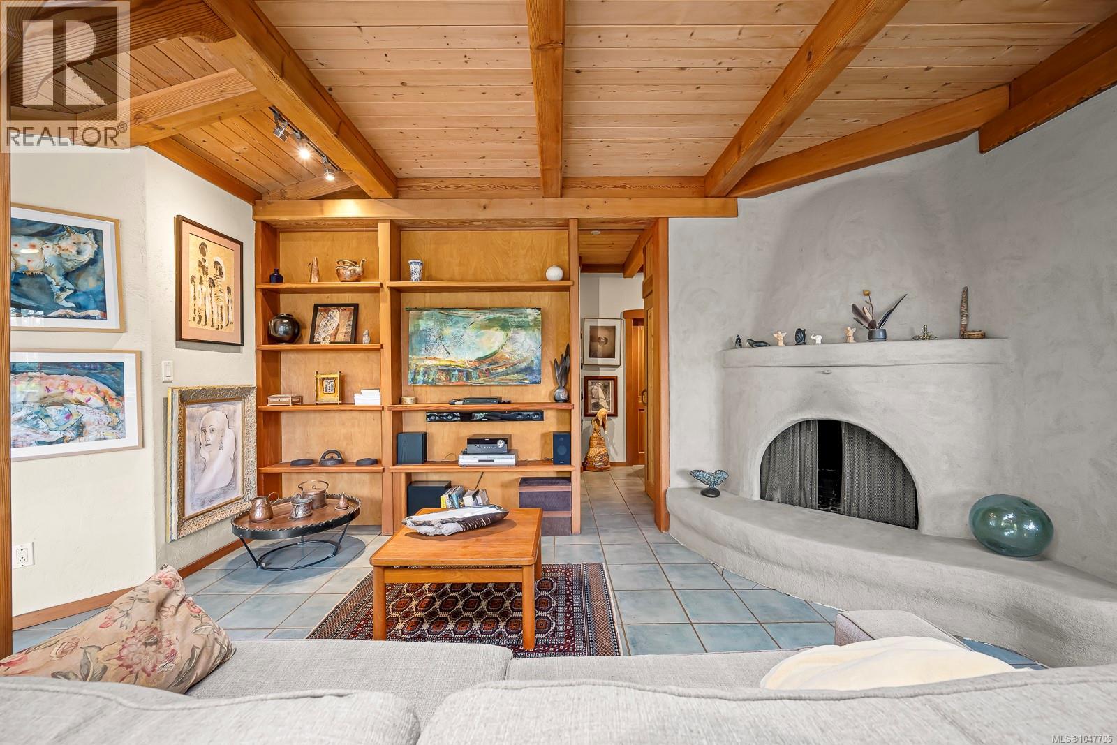 437 Chamadaska Way - Image 3