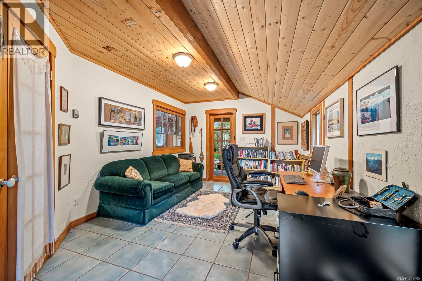 437 Chamadaska Way - Image 33