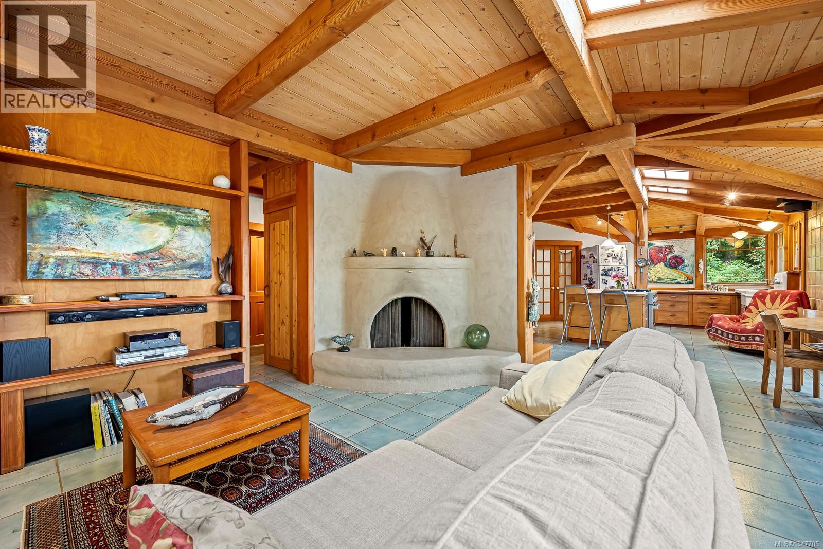 437 Chamadaska Way - Image 4