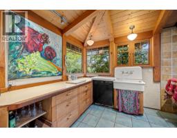 437 Chamadaska Way, Cortes Island, BC V0P1K0 Photo 18