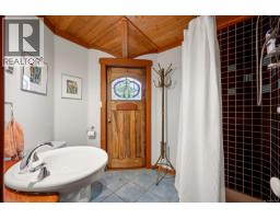 437 Chamadaska Way, Cortes Island, BC V0P1K0 Photo 27