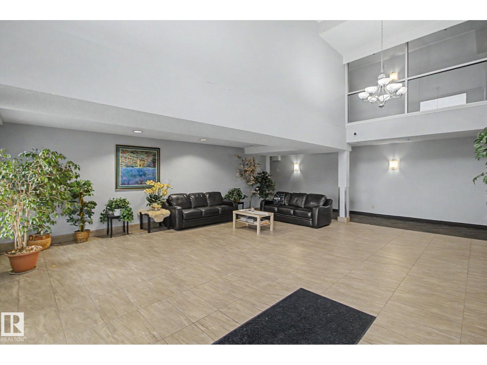 #213 17404 64 AV NW - 33