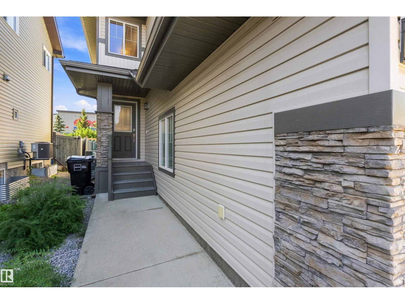 3893 GALLINGER LO NW, Granville (Edmonton), Edmonton photo 3