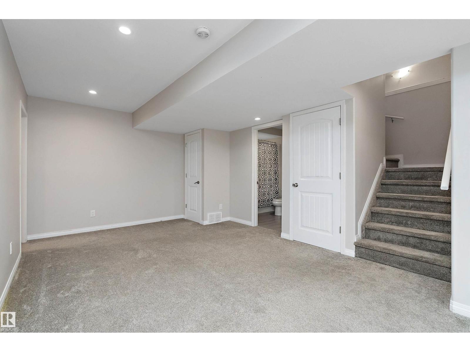 3893 GALLINGER LO NW - 33