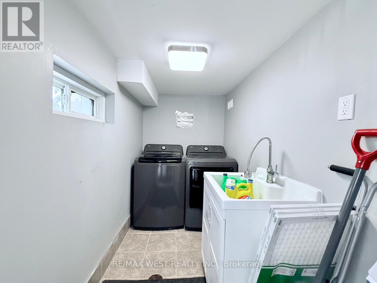 231 ROSEMOUNT AVENUE - 16