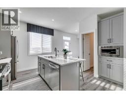 4pc Bathroom - 471 Buffaloberry Manor Se, Calgary, AB T3M4G8 Photo 8