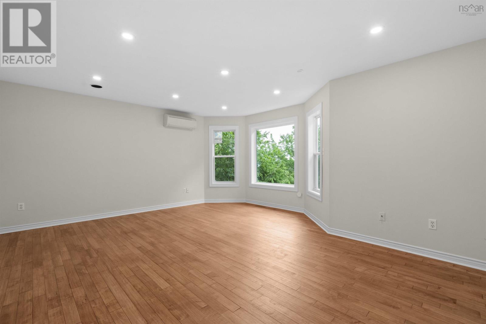 22A WEDGEWOOD Avenue - 23