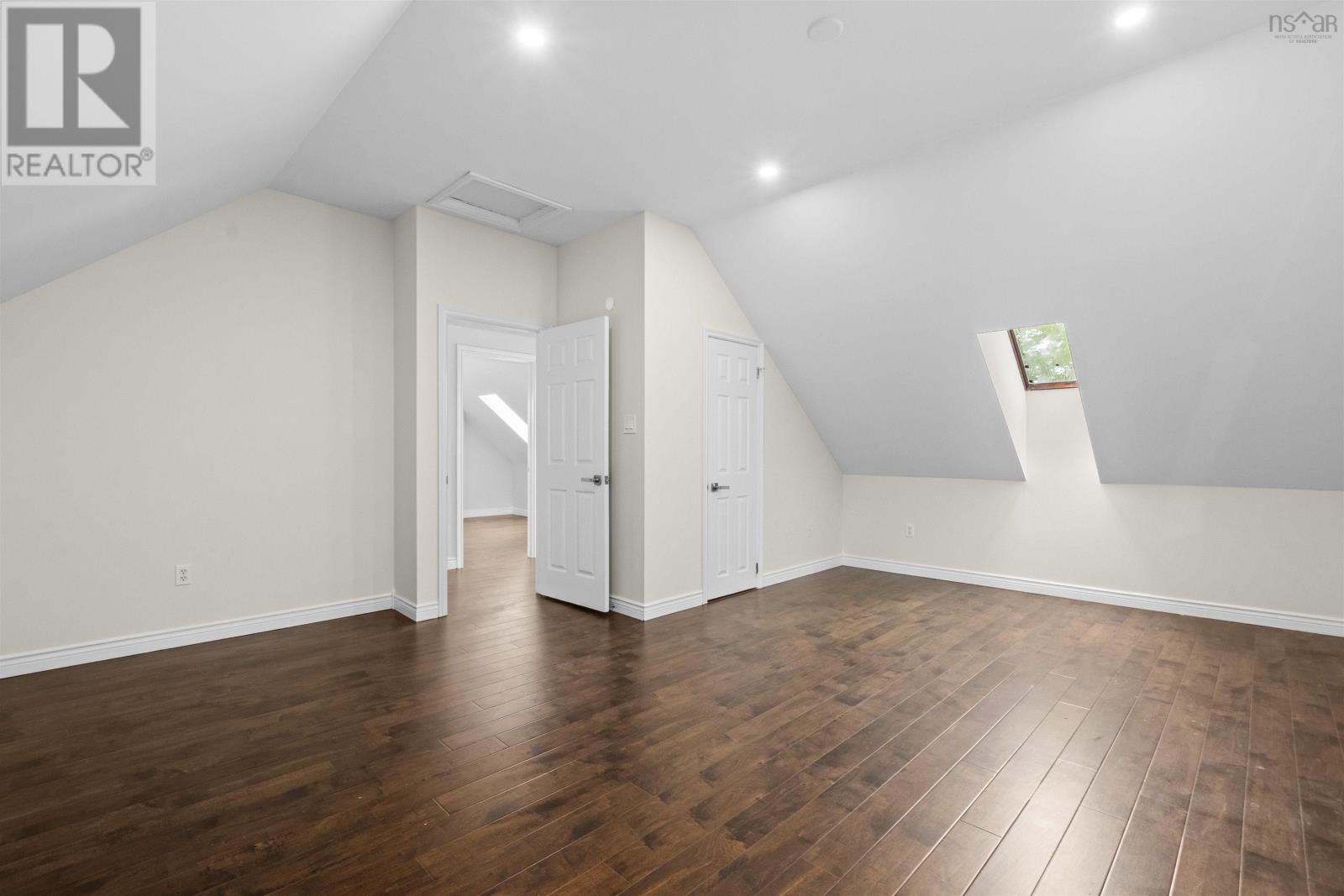 Property 32 of 43 of 22A WEDGEWOOD Avenue