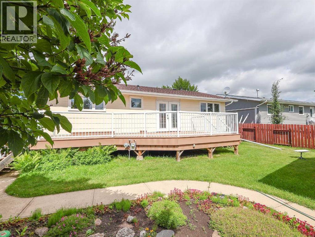 Listing photo – 4111 61 Street, Stettler