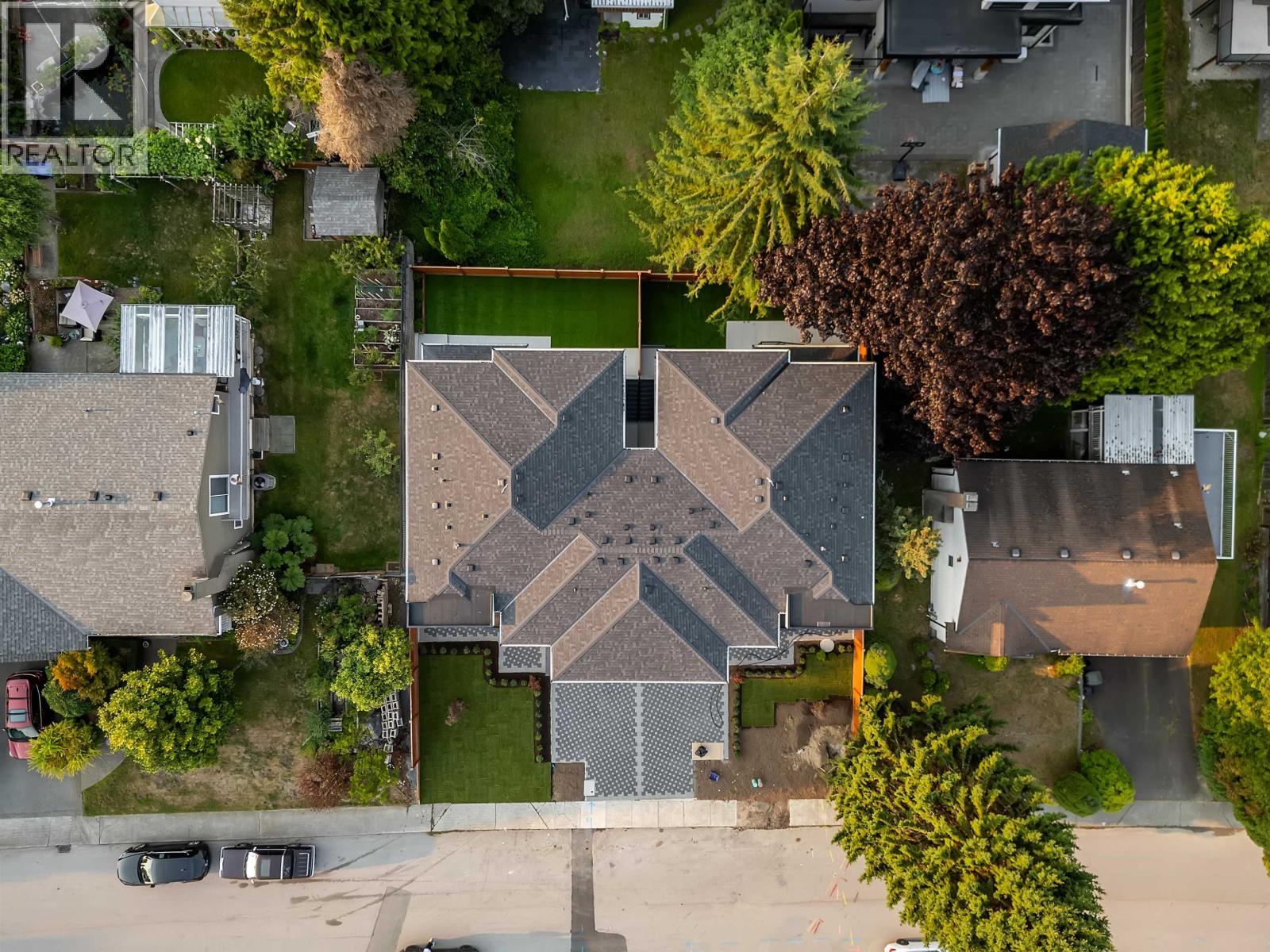 1 5685 FOREST STREET, Burnaby