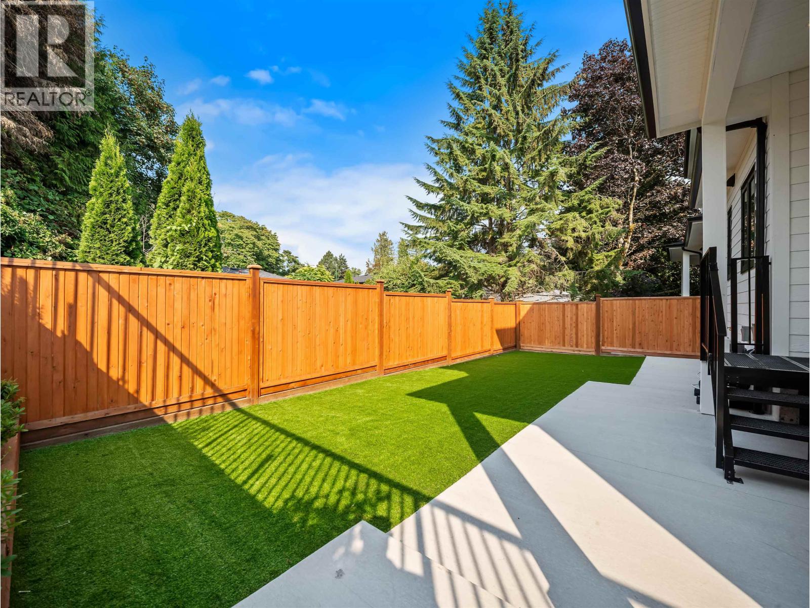 1 5685 FOREST STREET, Burnaby