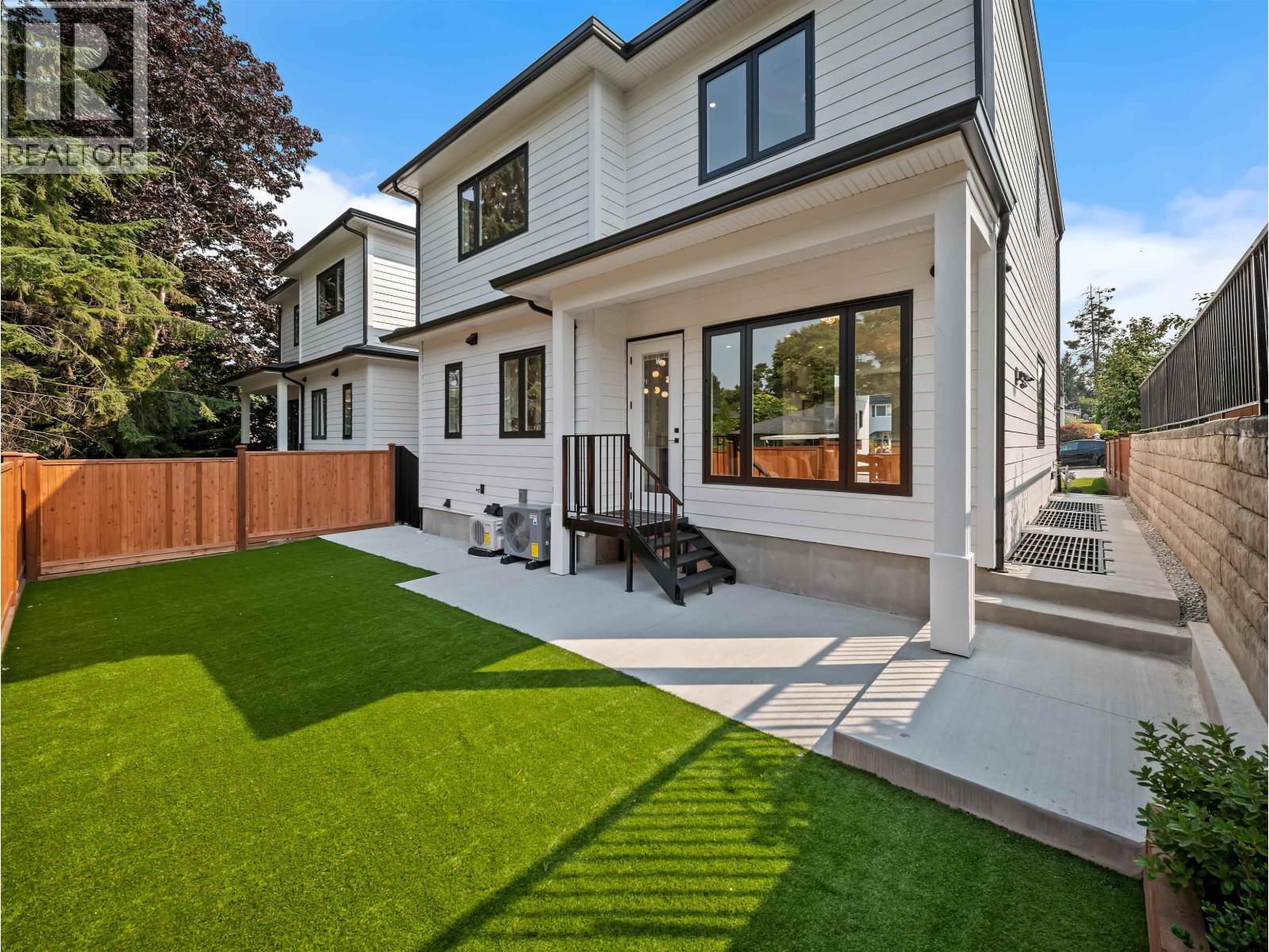 1 5685 FOREST STREET, Burnaby