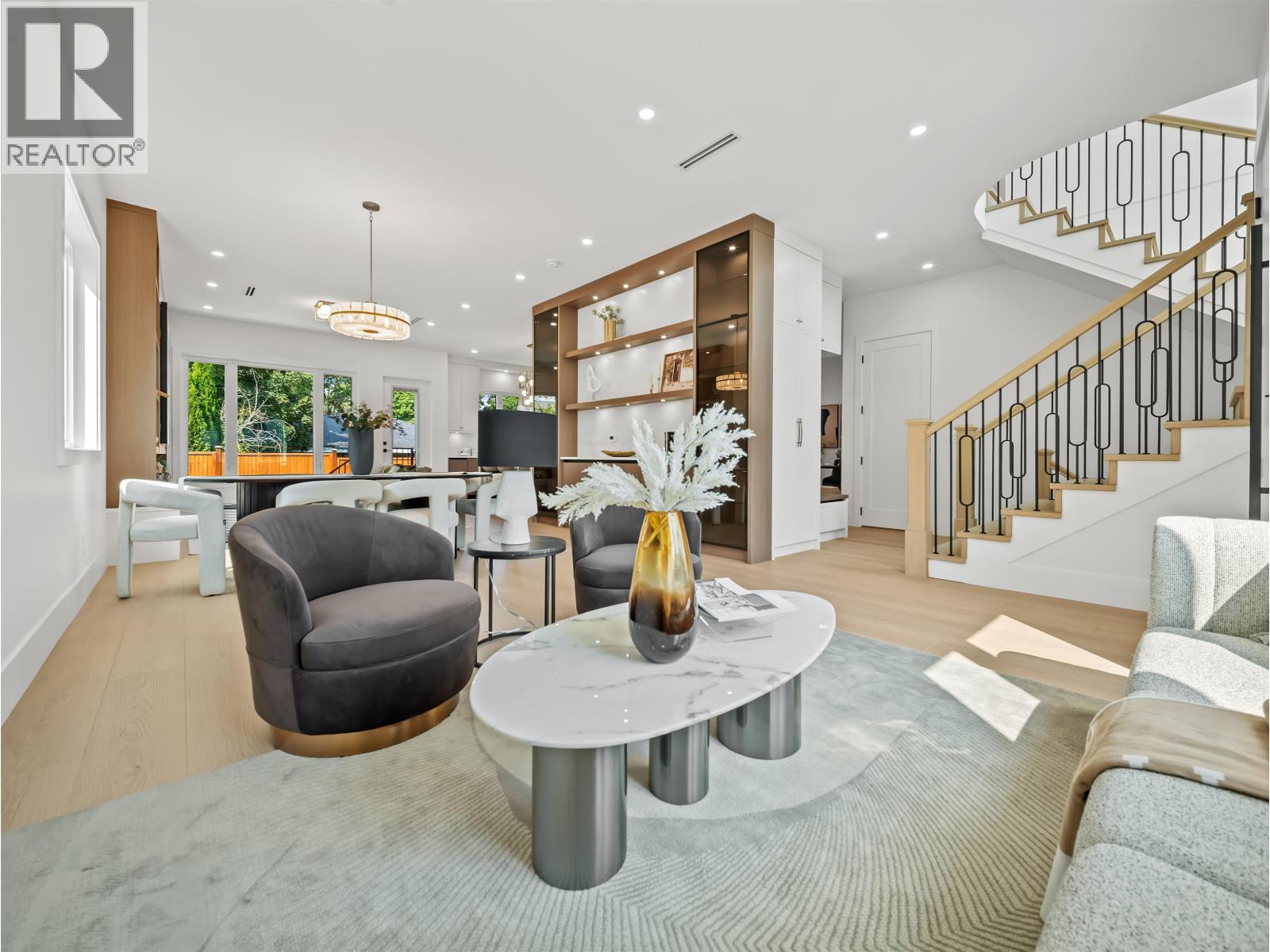 1 5685 FOREST STREET, Burnaby