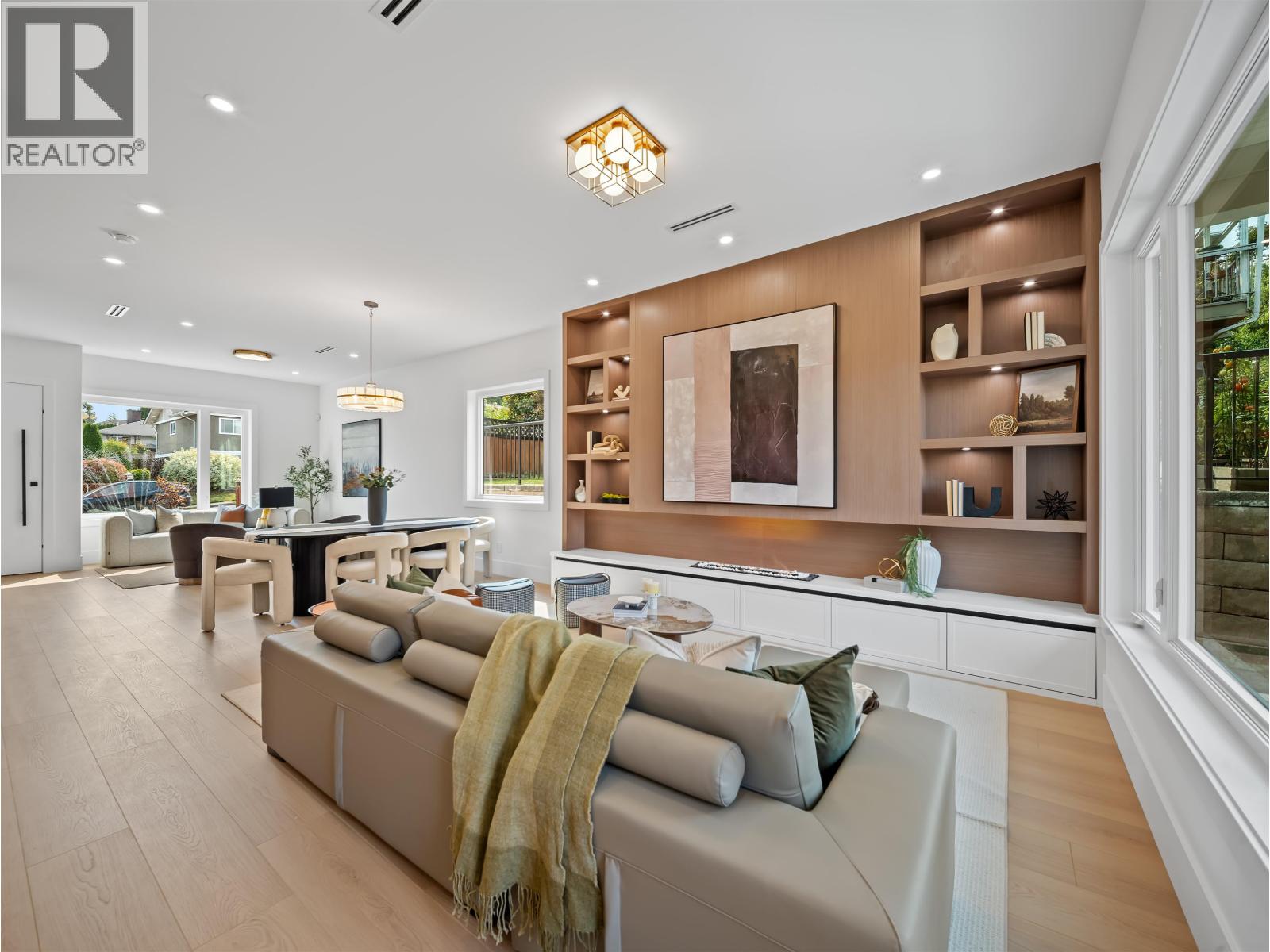 1 5685 FOREST STREET, Burnaby