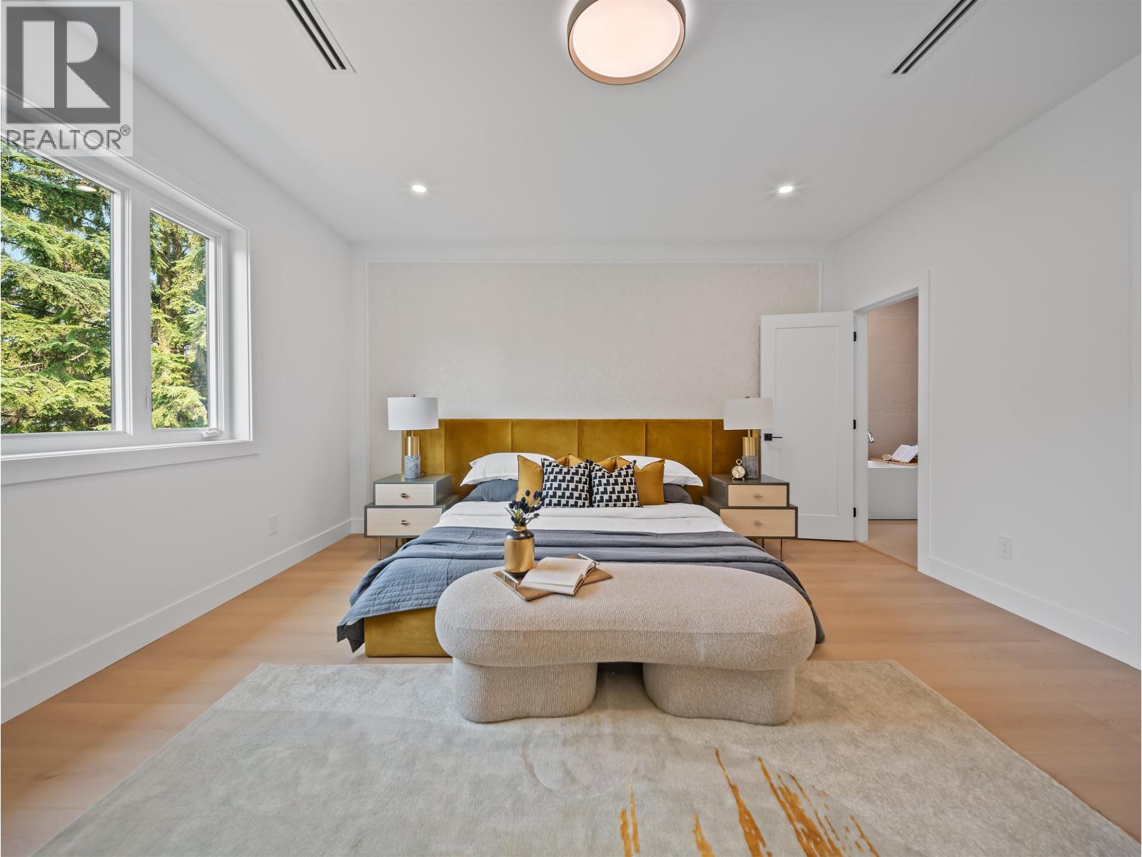 1 5685 FOREST STREET, Burnaby