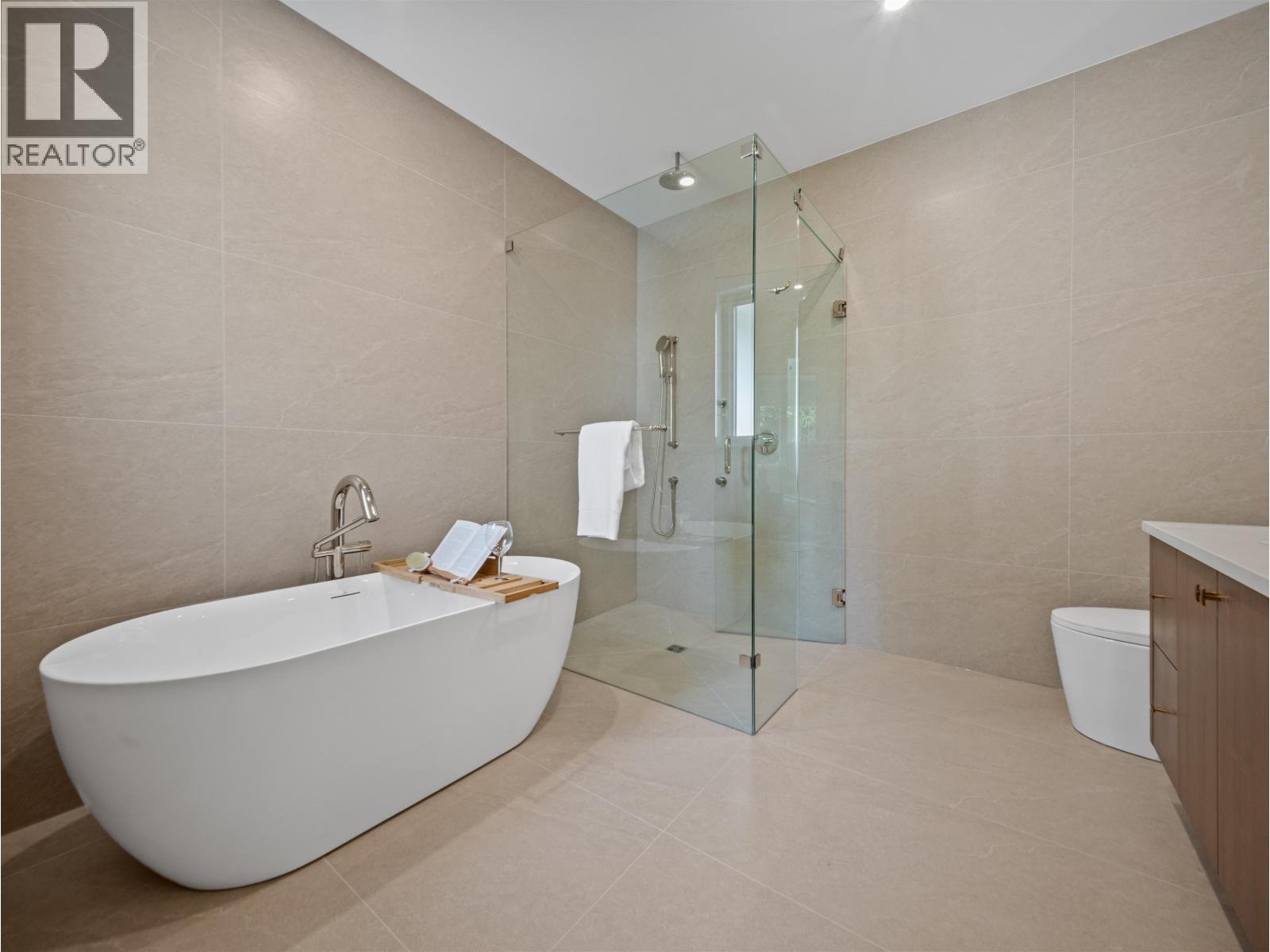 1 5685 FOREST STREET, Burnaby