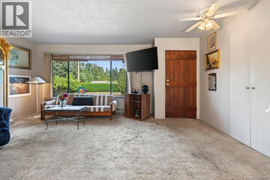 79 Salsbury Rd - 6