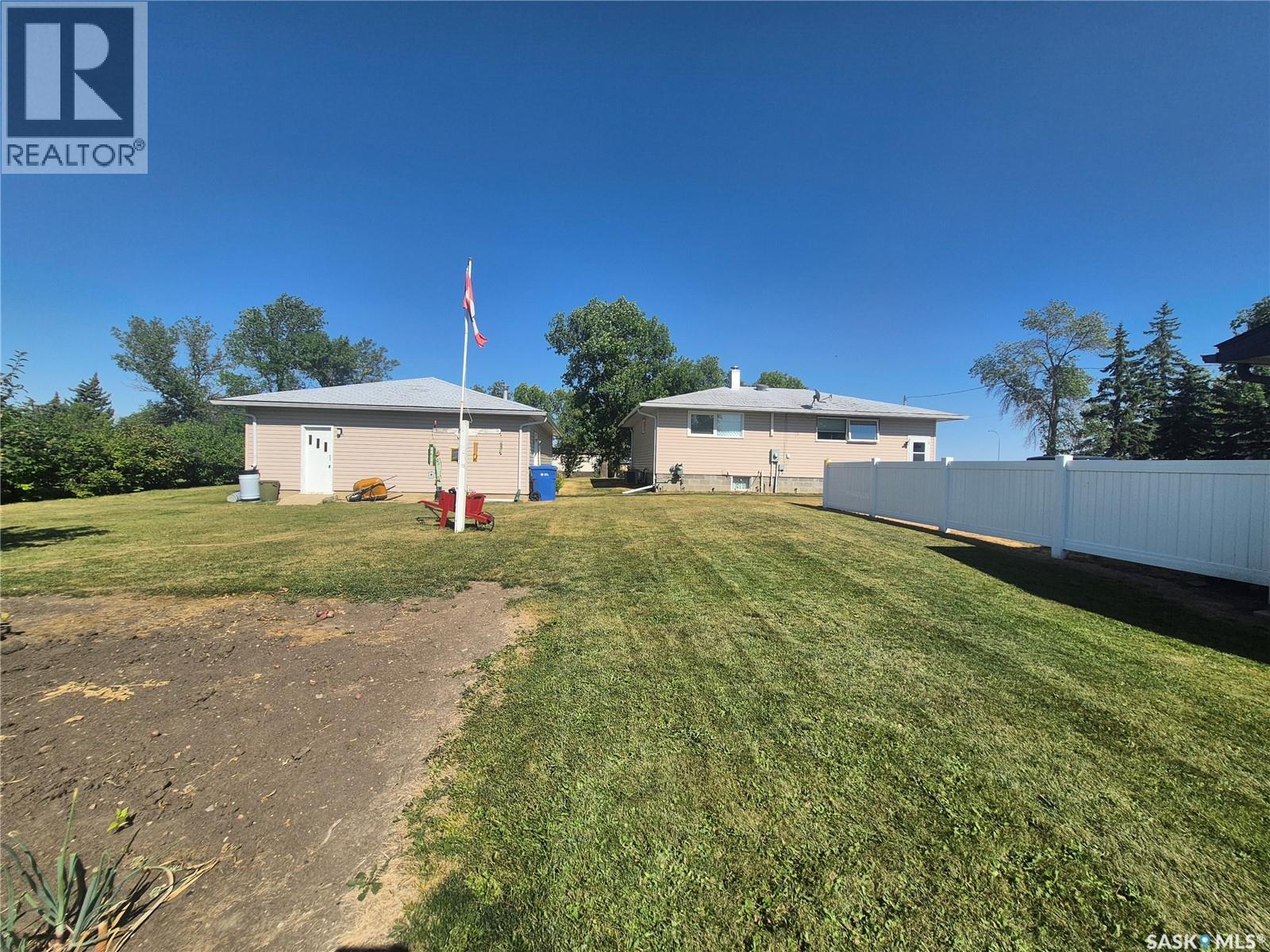 202 Bradley STREET - Image 35