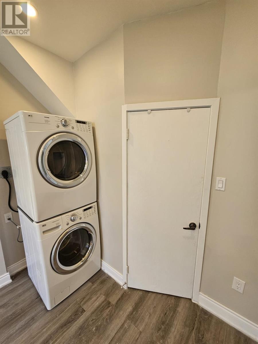 23 Blucher ST - 12