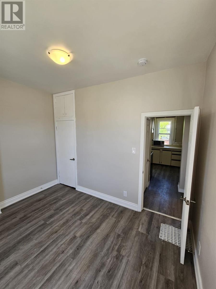 23 Blucher ST - 13