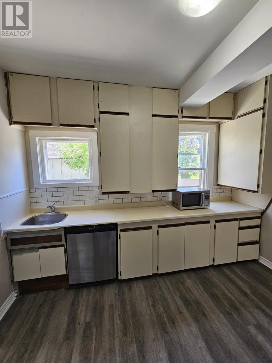 23 Blucher ST - Image 16