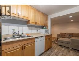 1827 16 Avenue S - photo 18