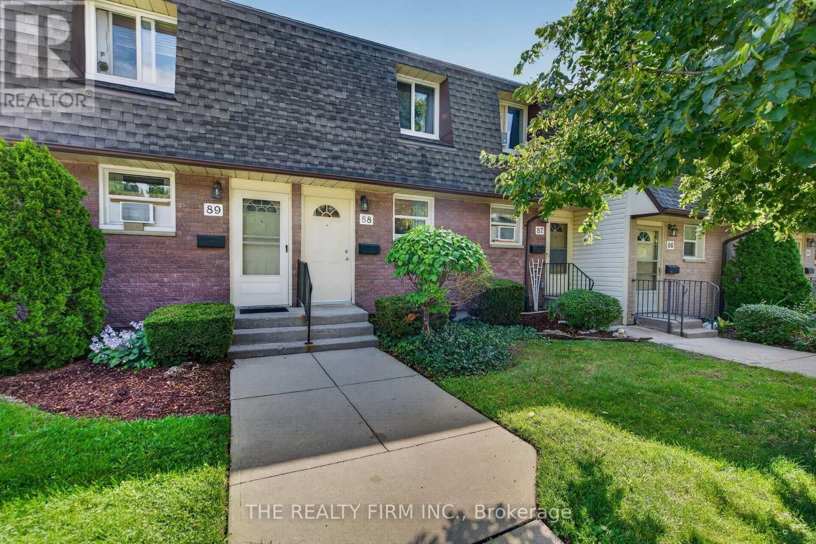 3 bedroom Single Family exterior, 88- 1919 Trafalgar Street, London East (East I), Ontario