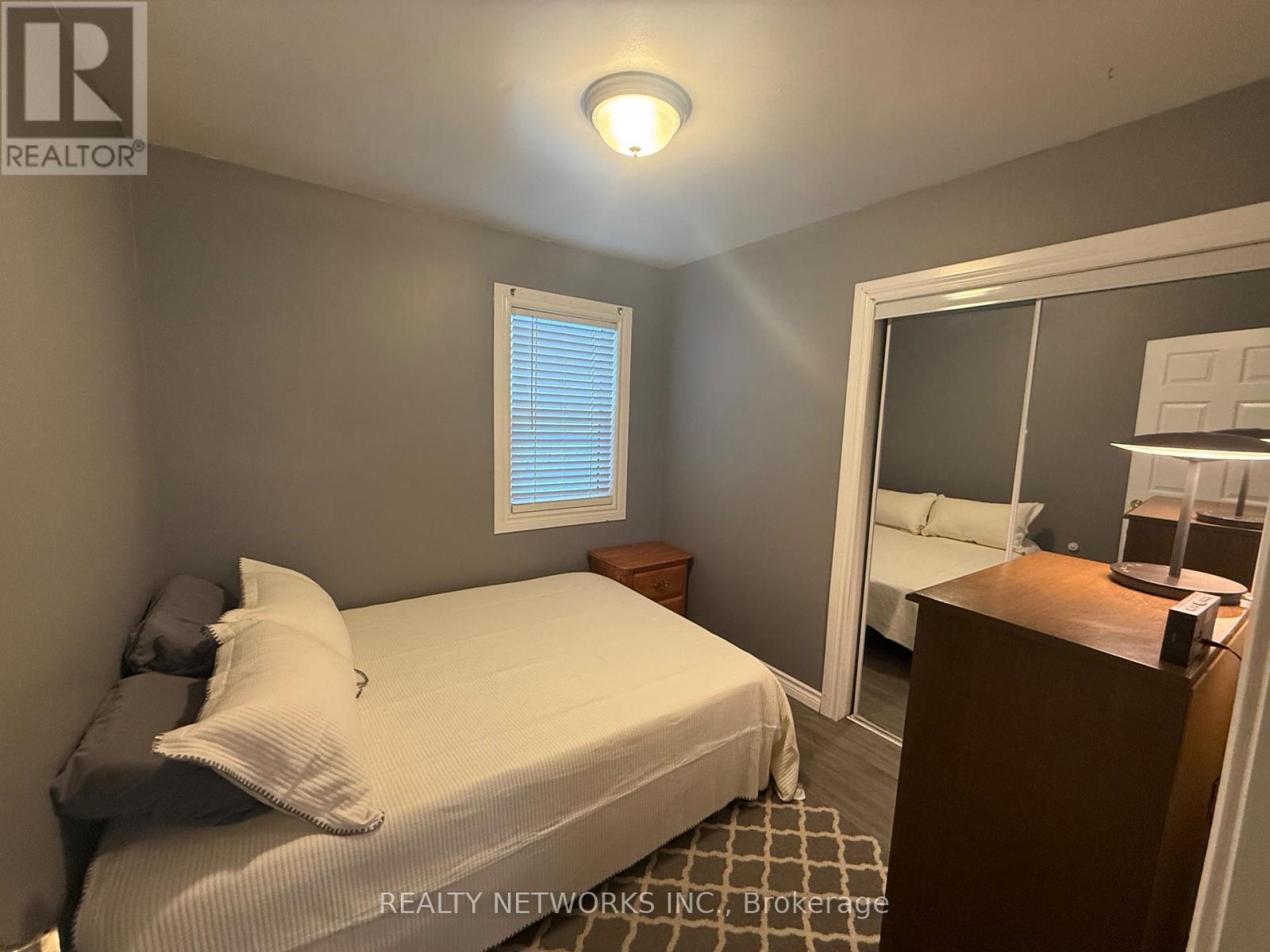 208 TOKE STREET - 10
